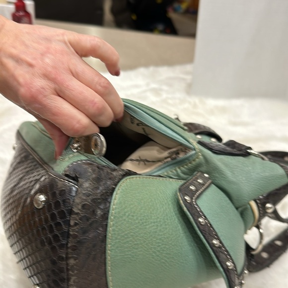 Western silver studded blue and brown concealer and carry shoulder bag - Picture 5 of 8